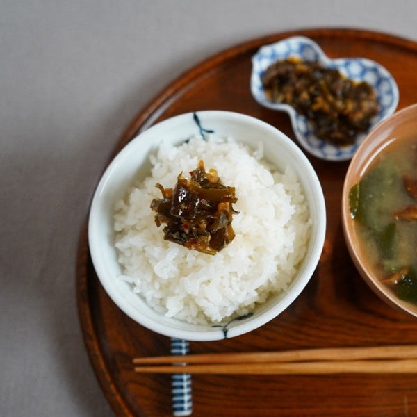 ご飯がすすむ!茎わかめとこんぶのピリ辛ラー油漬け 120g【マルイチ西條水産】